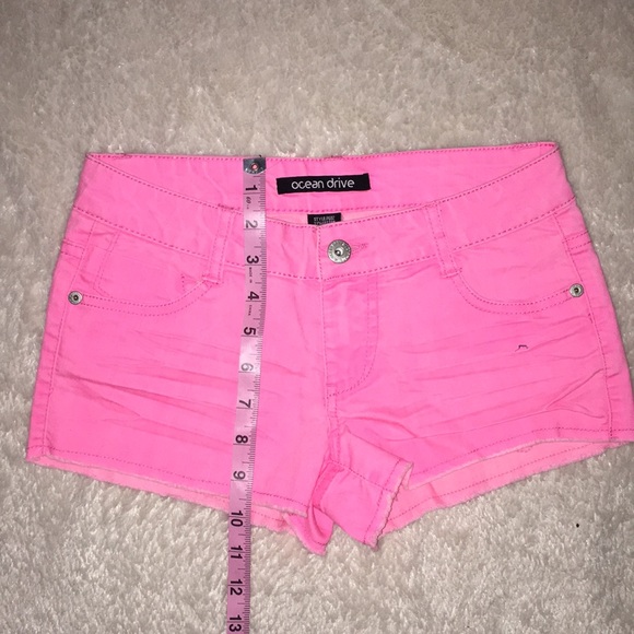 Bright pink shirts - Picture 1 of 6